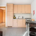 Appartamento Host Wise - Comfy Charming Flat W Netflix - Ace Location